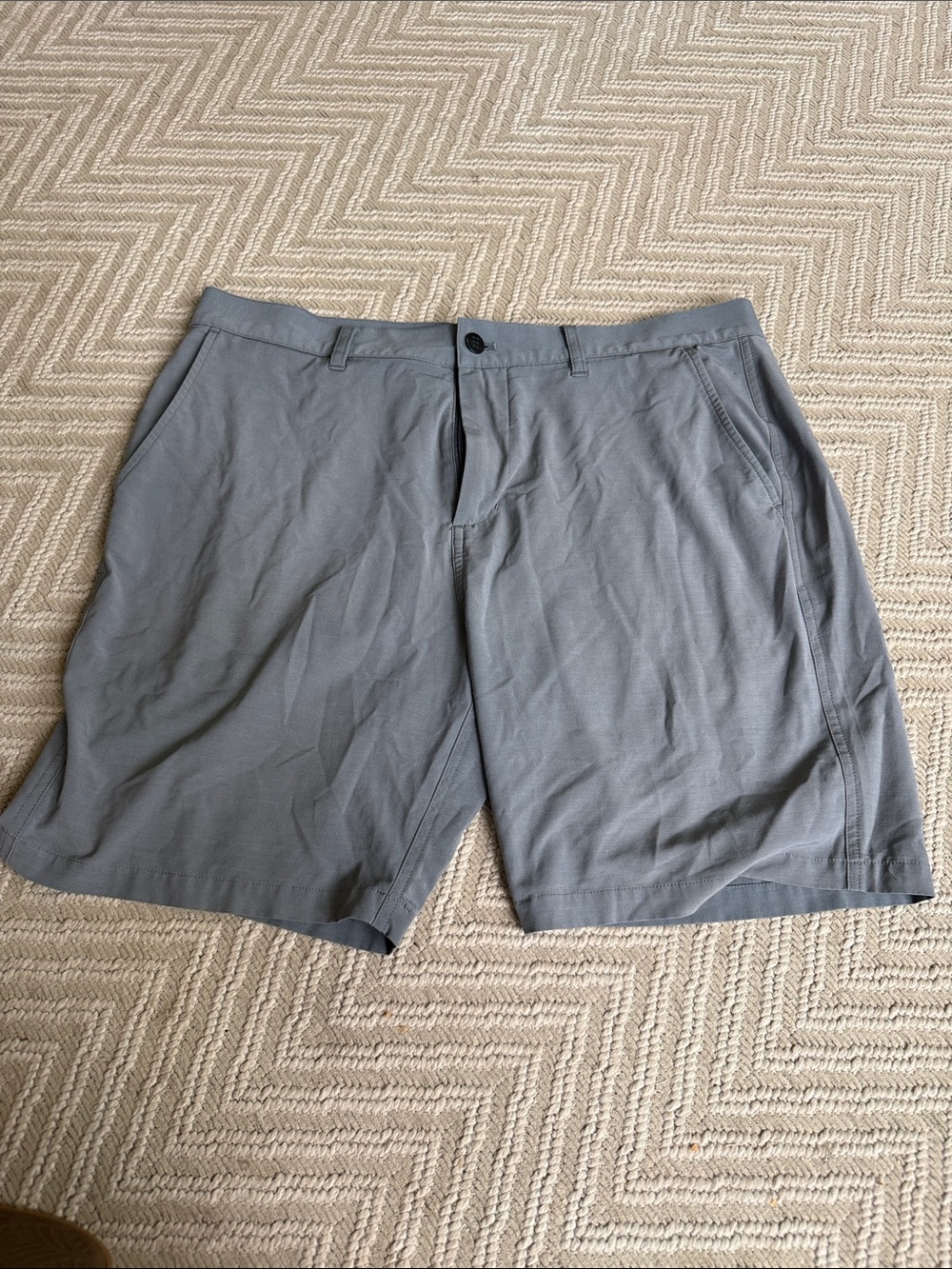 Free Fly size 34 shorts
